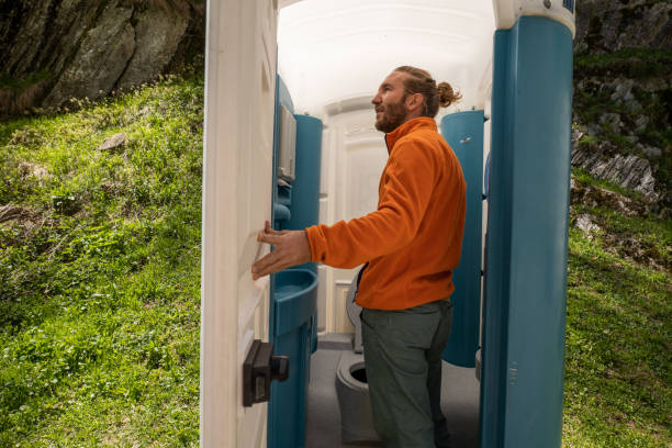 Best Portable bathroom rental  in Garden City, MO